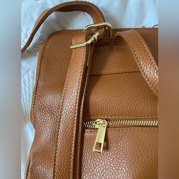🇮🇹NWT Unica! Firenze Italy supple Leather Backpack OR Tote fits tablets easily - Picture 3 of 16